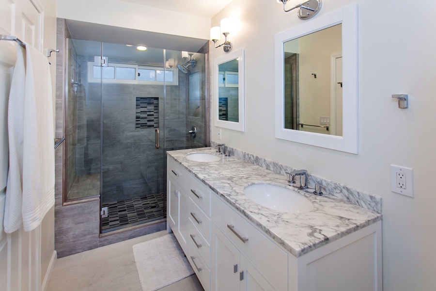 Bathroom Remodel in Sherman Oaks (1524)