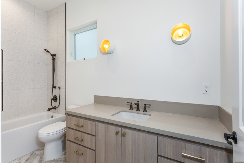 Full House Remodel in Woodland Hills (1032)