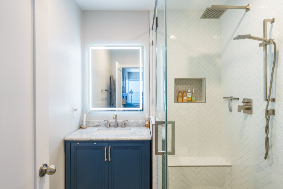 Bathroom Remodel in Hawthorne (1835)