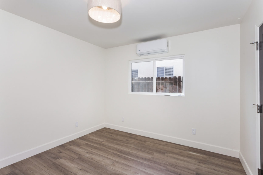 Garage Conversion in Woodland Hills (2515)