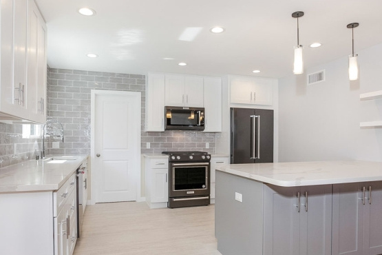 Sapphire -Two Tone  (#1253)| Pearl Remodeling