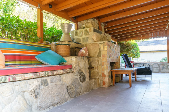 Outdoor Living Area (#2536)| Pearl Remodeling