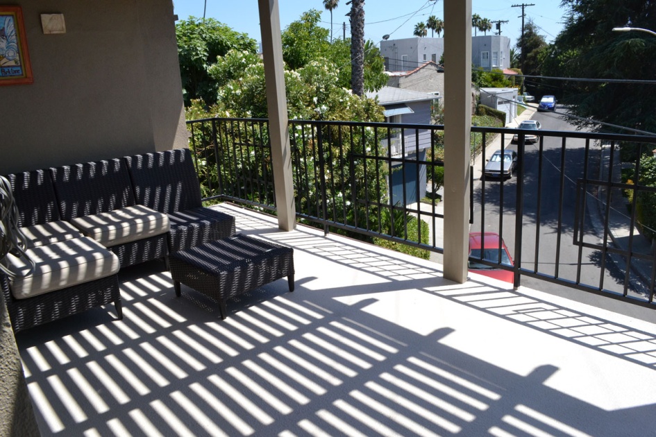 Deck Construction in Los Angeles (1701)
