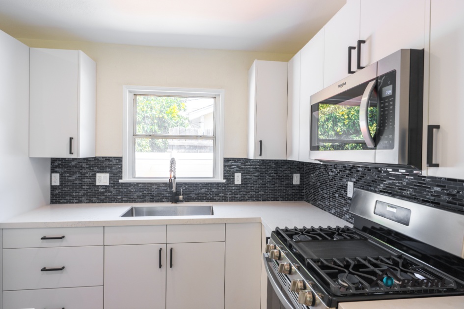Kitchen Remodel in Glendale (1894)