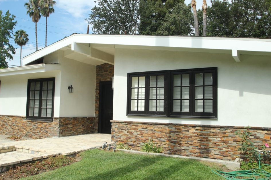 Exterior Remodel in Woodland Hills (1625)