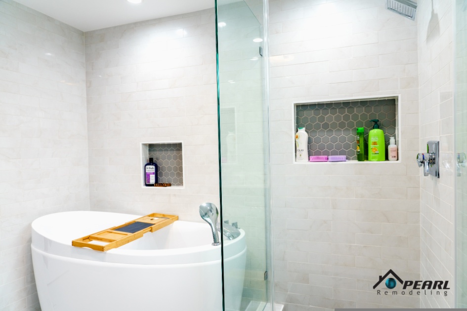 Bathroom Remodel in Northridge (2043)