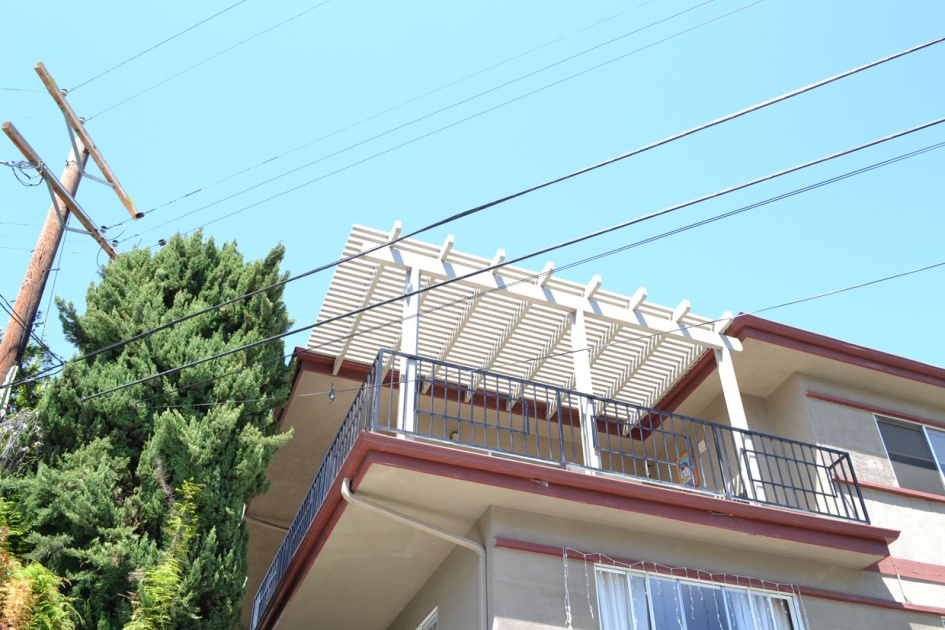 Deck Construction in Los Angeles (1699)