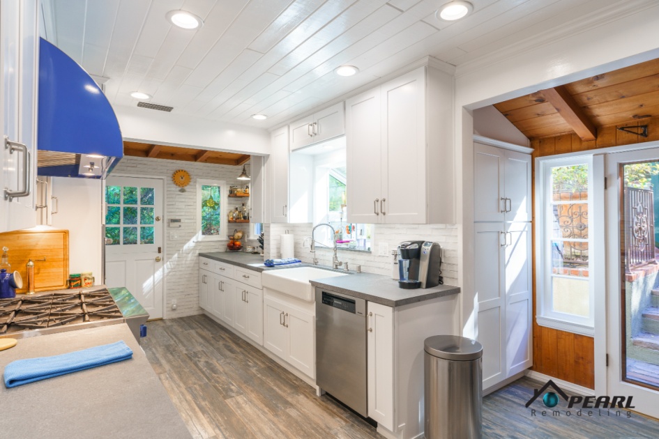 Kitchen Remodel in Studio City  (1914)