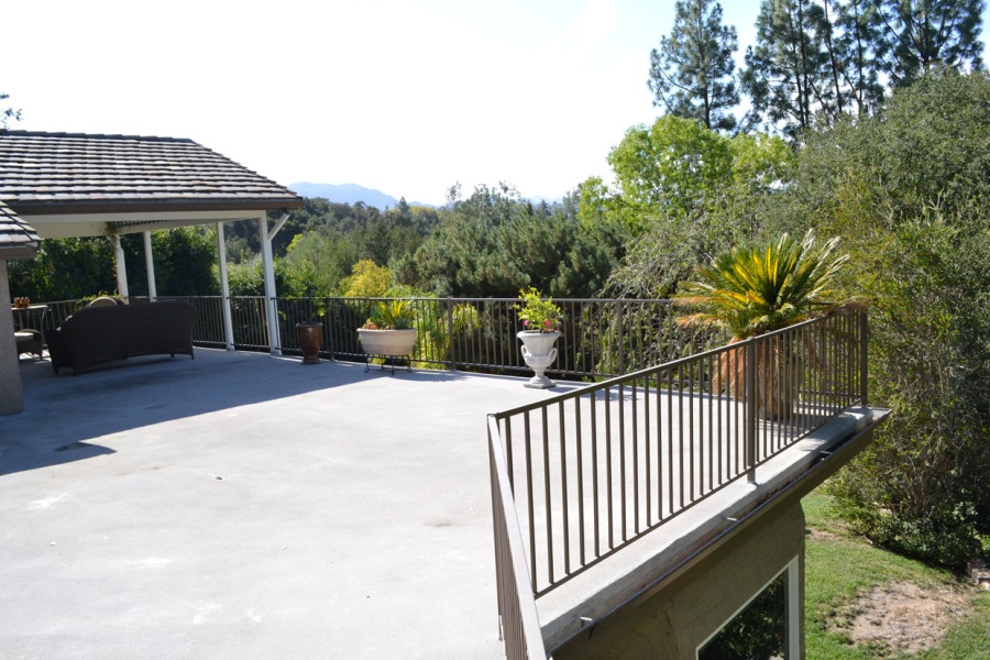 Deck Construction in Los Angeles (1677)