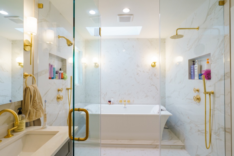 Bathroom Remodel in Granada Hills (1868)