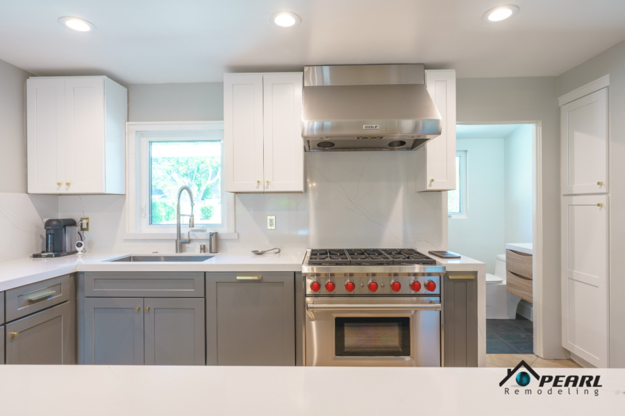 Kitchen Remodel and Powder Room in Northridge (2049)