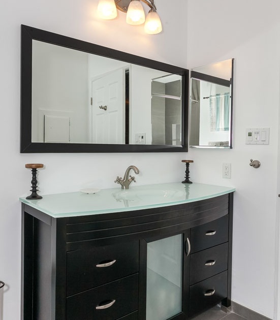 Bathroom Remodel in Van Nuys (1519)