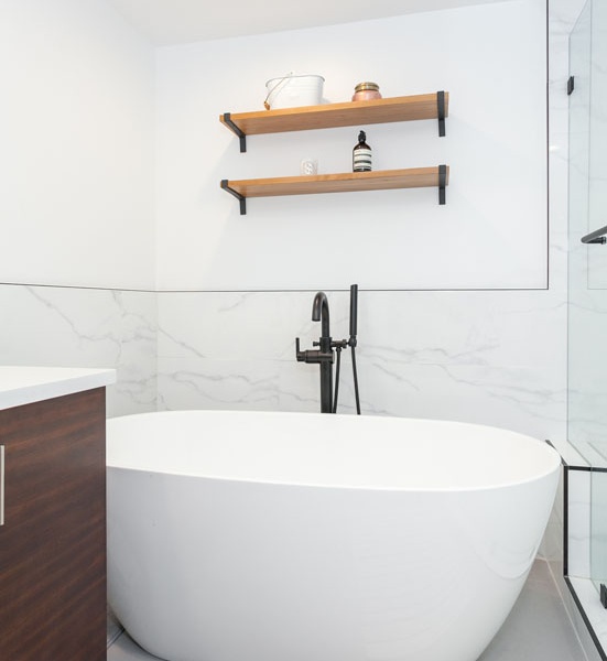 Greenfield-Bathroom in Greenfield-Bathroom (1593)
