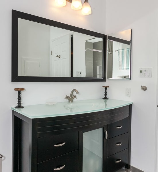 Bathroom Remodel in Van Nuys (1519)