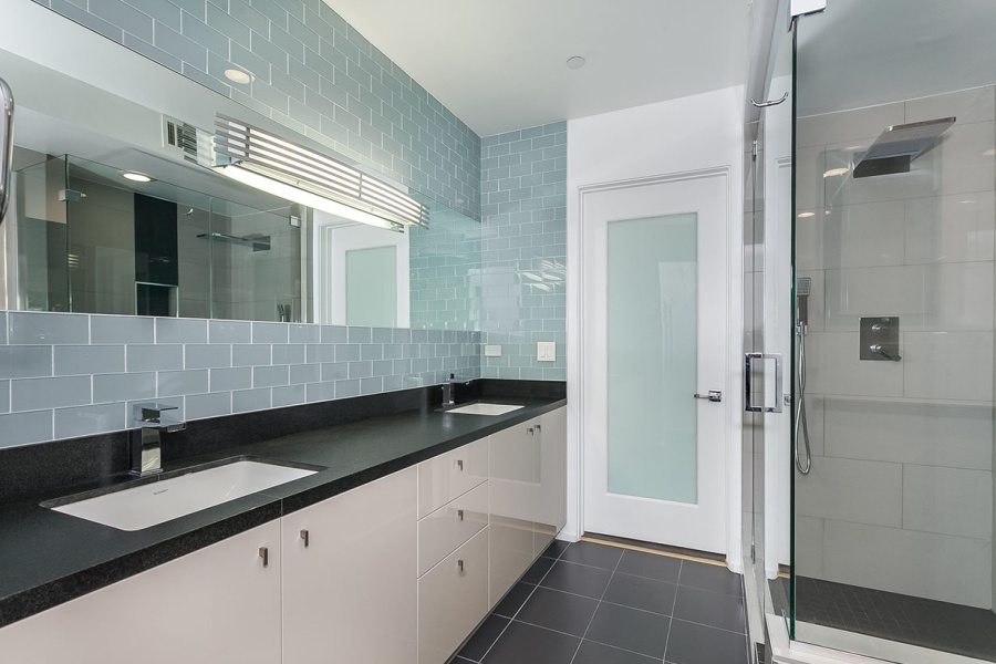 Bathroom Remodel in West Hollywood (1555)