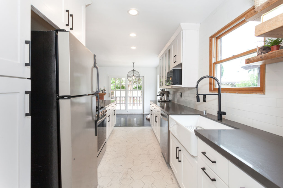 Kitchen Remodel in Northridge (1371)