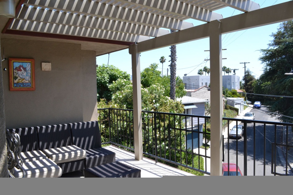 Deck Construction in Los Angeles (1700)