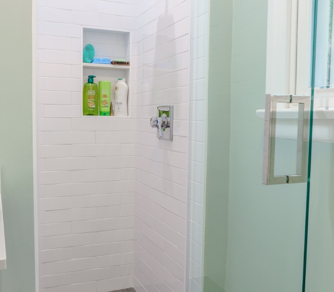 Bathroom Remodel in Northridge (2040)