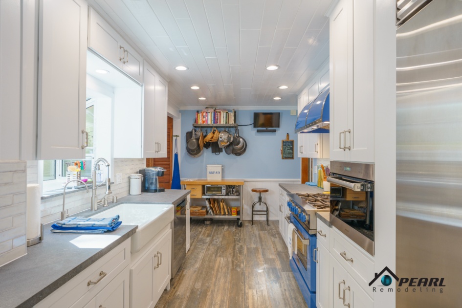 Kitchen Remodel in Studio City  (1919)