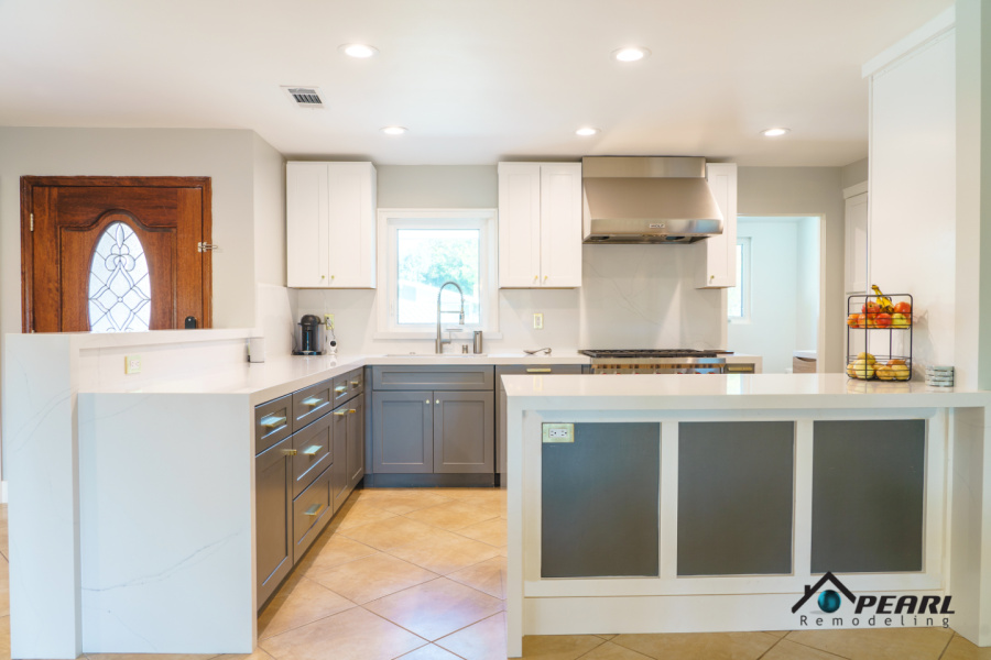 Kitchen Remodel and Powder Room in Northridge (2064)