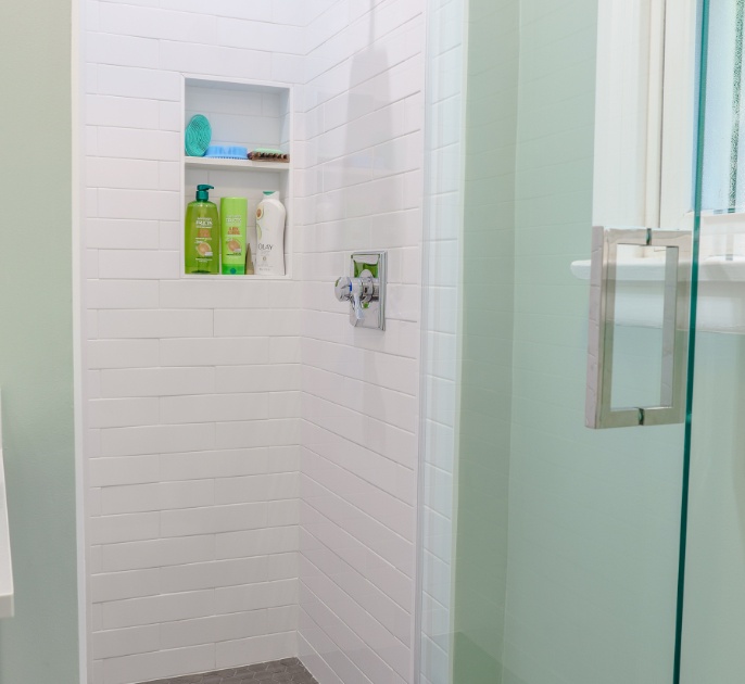Bathroom Remodel in Northridge (2040)