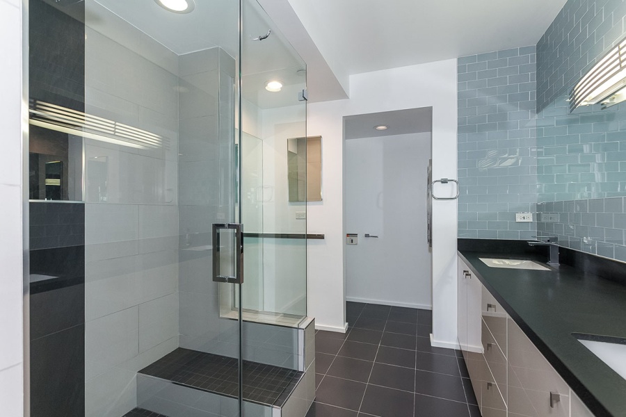 Bathroom Remodel in West Hollywood (1554)