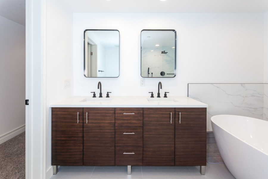 Greenfield-Bathroom in Greenfield-Bathroom (1591)