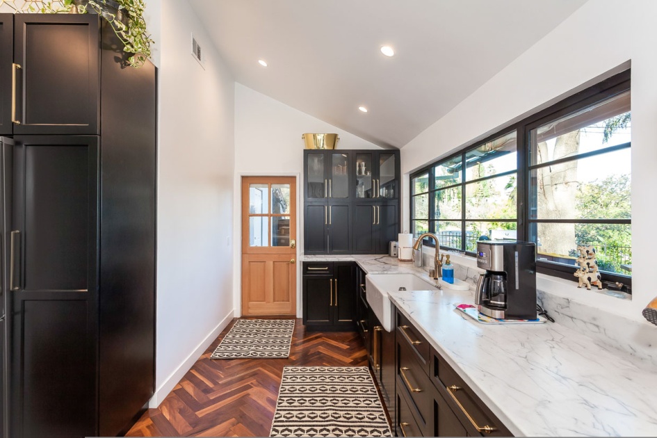 Kitchen Remodel in Encino (1420)
