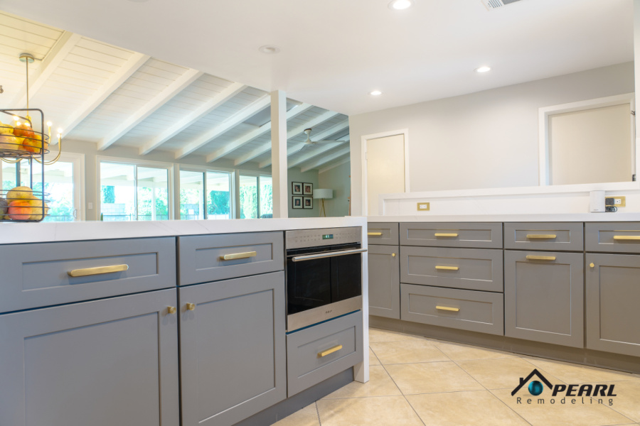 Kitchen Remodel and Powder Room in Northridge (2066)