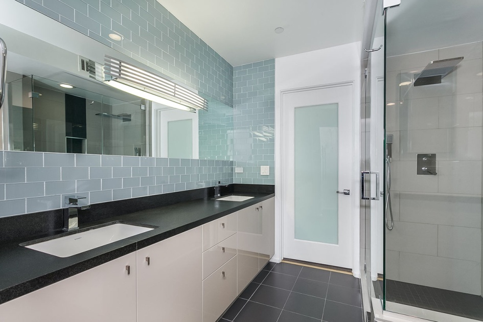 Bathroom Remodel in West Hollywood (1555)