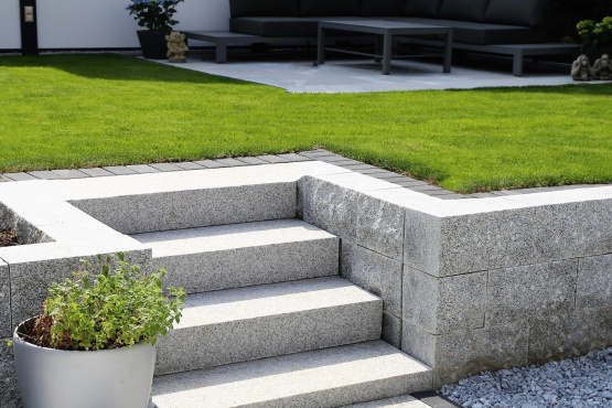 Concrete Steps (#2541)| Pearl Remodeling