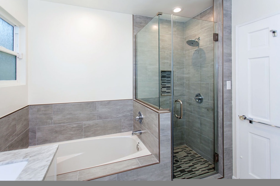 Bathroom Remodel in Sherman Oaks (1527)