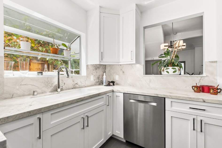 Kitchen Makeover in Los Angeles (2180)