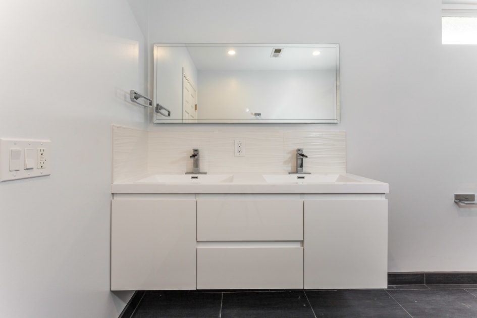 Full House Remodel in Northridge (1189)