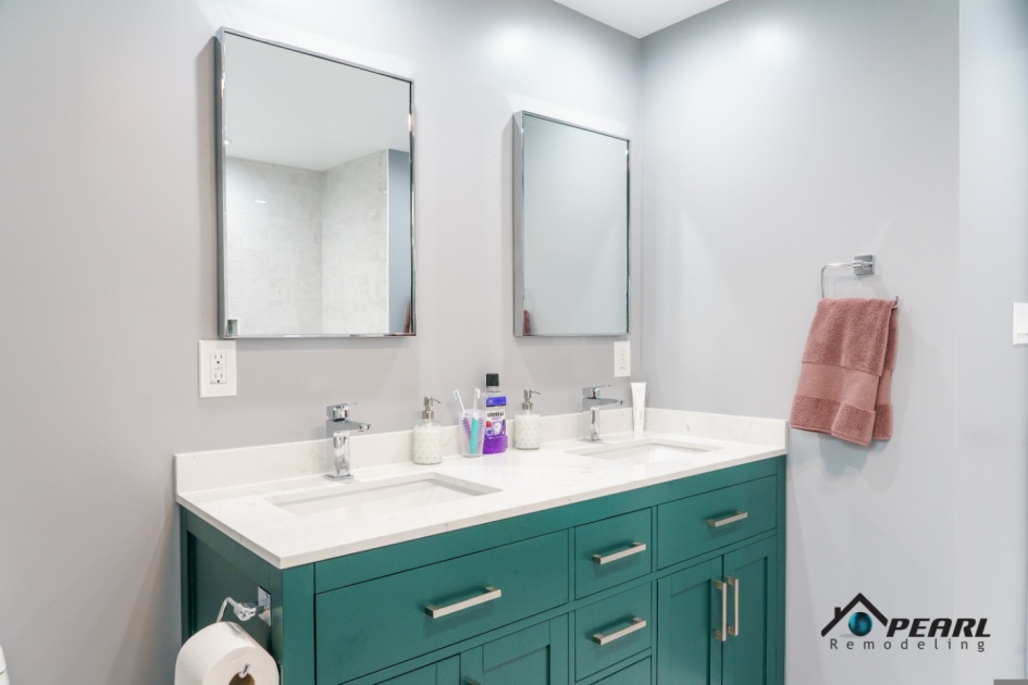 Bathroom Remodel in Northridge (2035)
