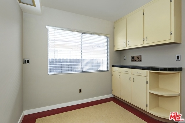 Mid-Century Kitchen Remodel in Valley Glen (2024)