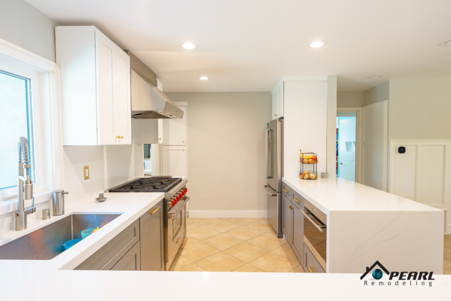 Kitchen Remodel and Powder Room in Northridge (2045)